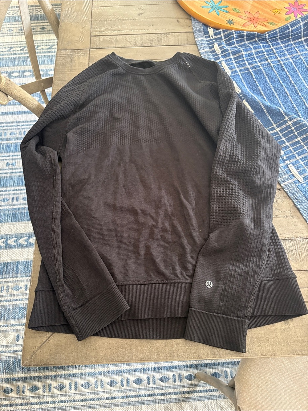 lululemon athletica Men’s Black Crewneck Thermal Sweatshirt